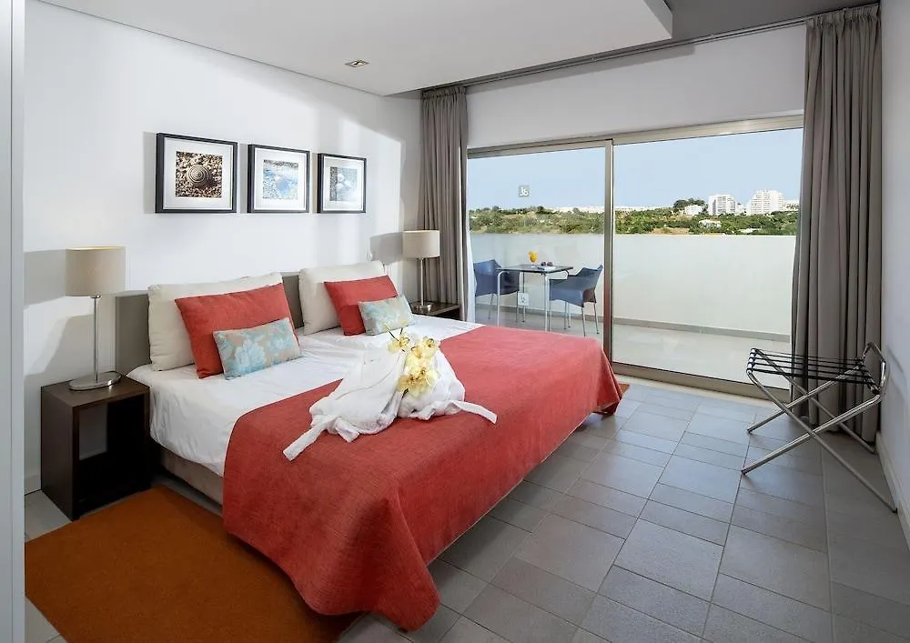 Pelican Alvor Aparthotel