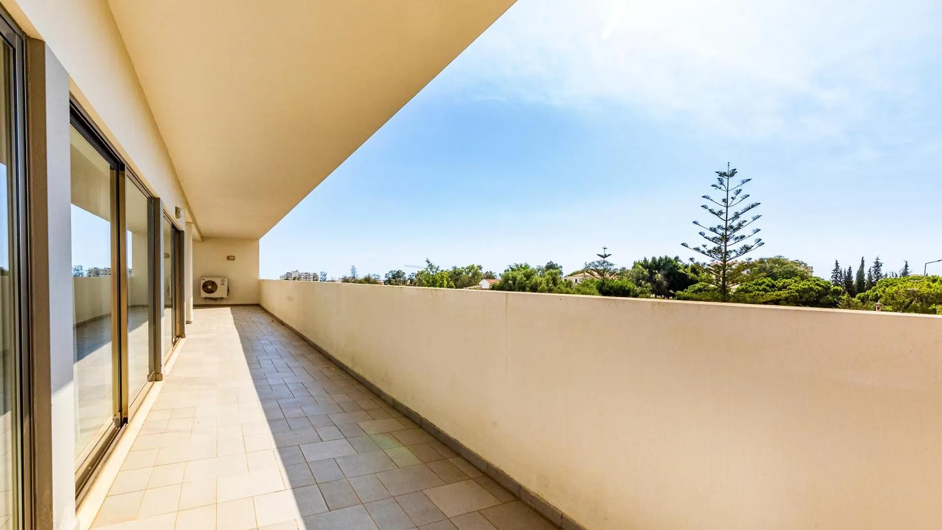 Pelican Alvor Apartmanhotel